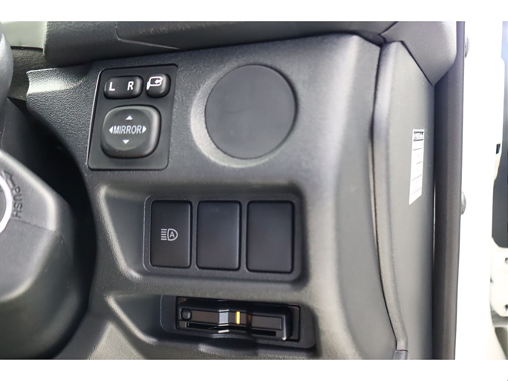 トヨタ ハイエースバン(57枚目)