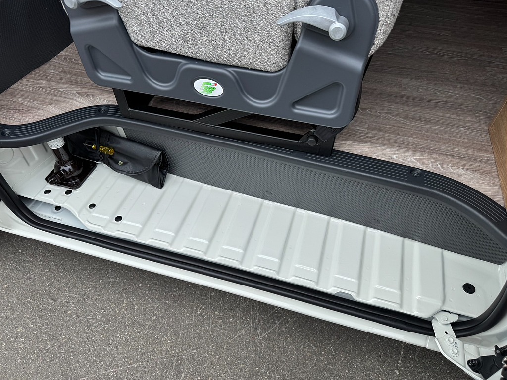 見積りや納期等は【011-889-1166】までお気軽にお問い合わせください。