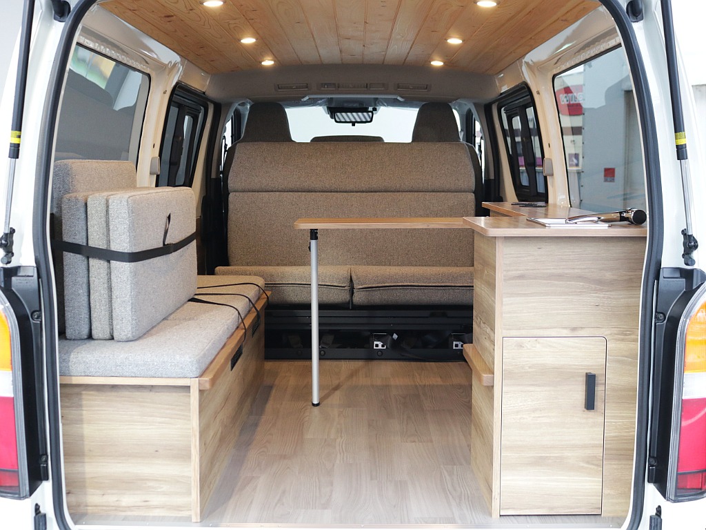 フローリング施工標準装備