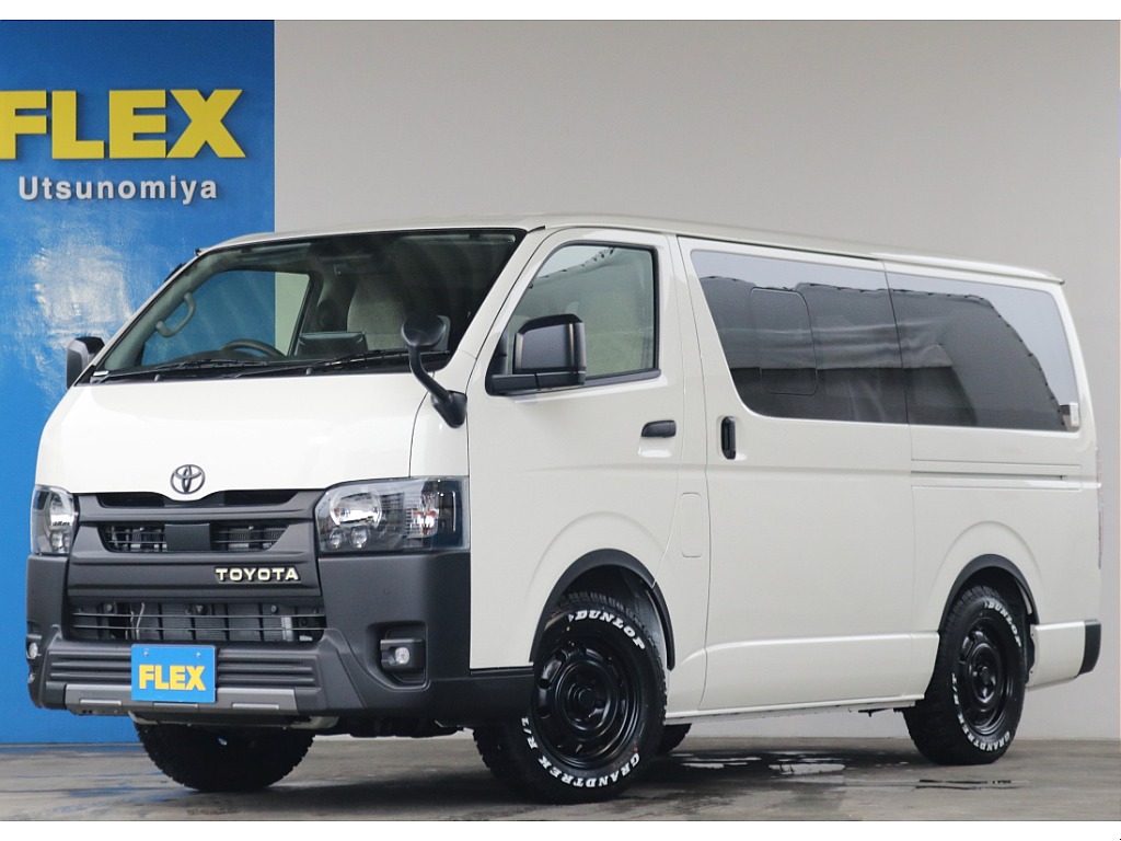 新車キャンピングカー天然木ヒノキ