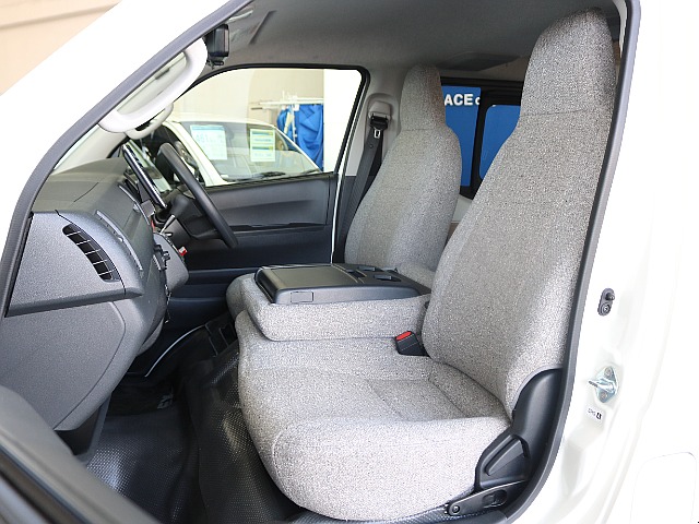 座り心地の良いシートになっております♪♪