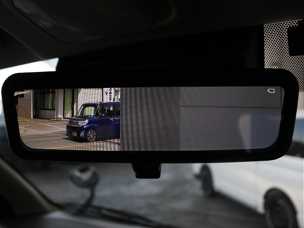 デジタルインナーミラー装着済みです☆☆