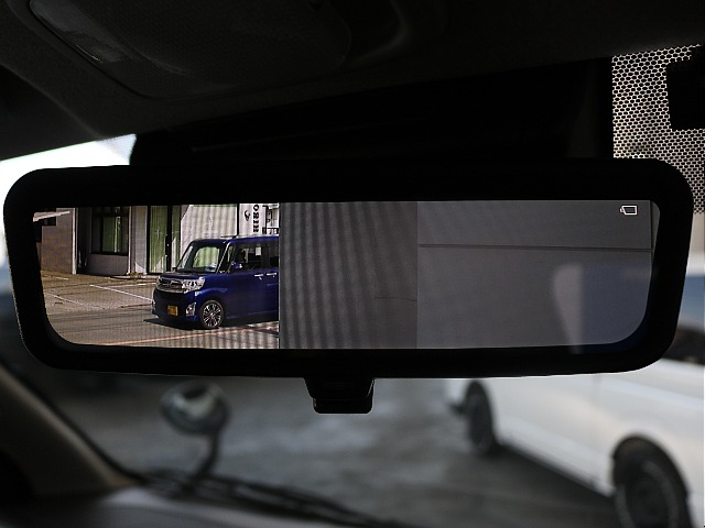 デジタルインナーミラー装着済みです☆☆