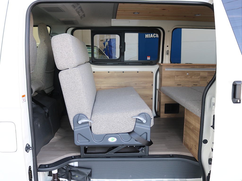 後席は反転が可能ですので後方の景色もお楽しみいただけます♪♪