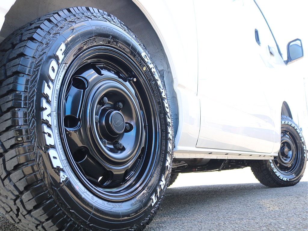 自社認証整備工場完備ですので納車後のカスタム、車検、修理、日々のメンテナンス、など全力でサポートいたします！なんでもお気軽にご相談ください！他店で購入した、お持ち込み車両でも大歓迎ですよ♪