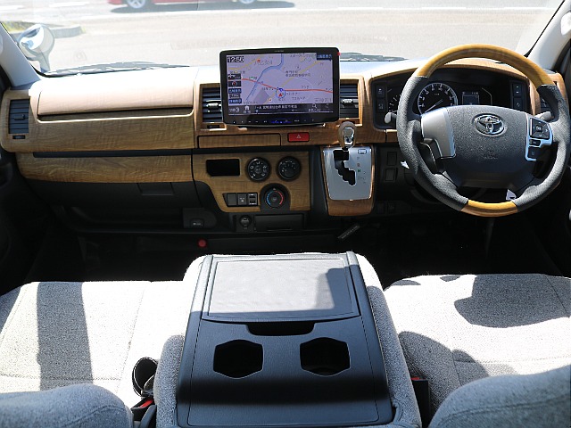 ＦＬＥＸグループは「すべての人に愛車を」をコンセプトに車種別に全国展開中！愛車と一緒に、ライフスタイルを充実させてもらいたいという思いで、ランクル仙台泉店では皆様のご要望になんでもお応えします♪