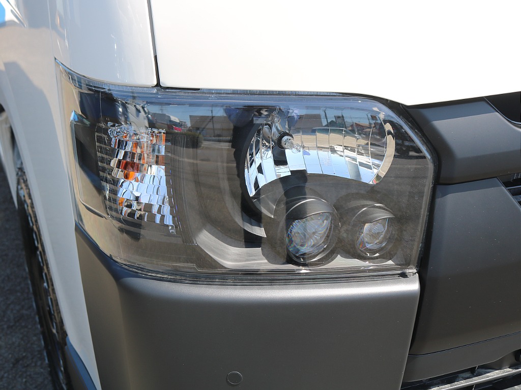 ＦＬＥＸグループは「すべての人に愛車を」をコンセプトに車種別に全国展開中！愛車と一緒に、ライフスタイルを充実させてもらいたいという思いで、ランクル仙台泉店では皆様のご要望になんでもお応えします♪