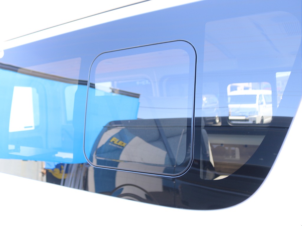 ＦＬＥＸグループは「すべての人に愛車を」をコンセプトに車種別に全国展開中！愛車と一緒に、ライフスタイルを充実させてもらいたいという思いで、ランクル仙台泉店では皆様のご要望になんでもお応えします♪