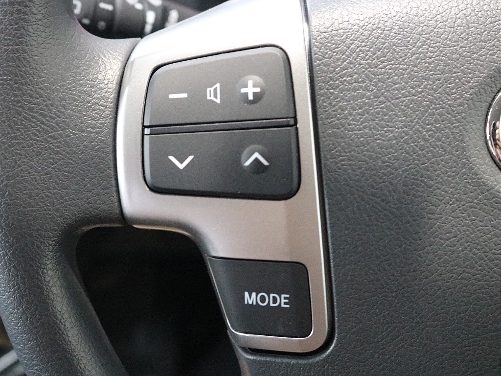 内外装、足回り、ナビと欲しい装備をパッケージングでコンプリートカスタム★もちろん追加カスタムもお任せください！どんなカスタムもお任せください！