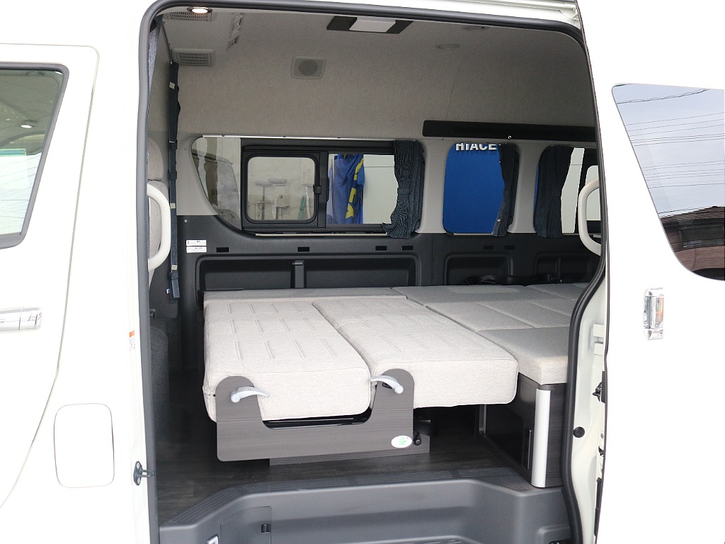 内外装、足回り、ナビと欲しい装備をパッケージングでコンプリートカスタム★もちろん追加カスタムもお任せください！どんなカスタムもお任せください！