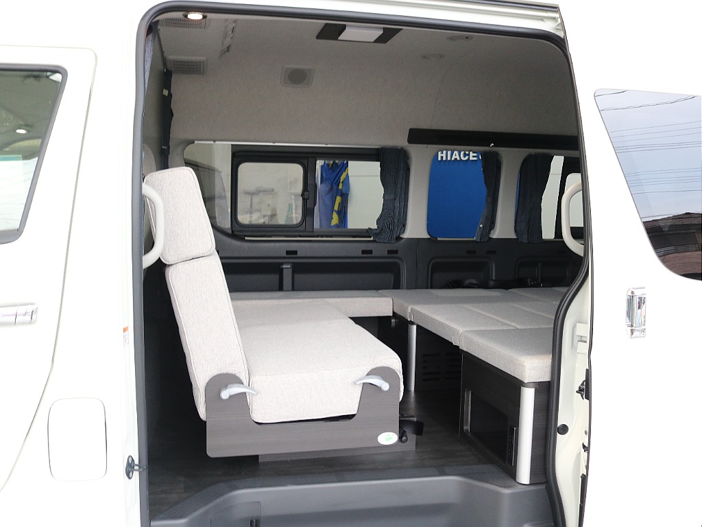 内外装、足回り、ナビと欲しい装備をパッケージングでコンプリートカスタム★もちろん追加カスタムもお任せください！どんなカスタムもお任せください！