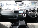 ワイドボディなので広々とした内装になっております☆☆
