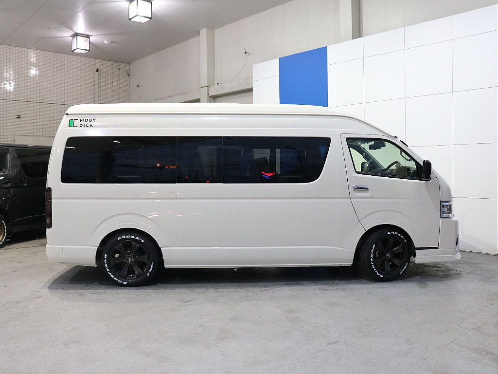 トヨタ ハイエースコミューター(48枚目)