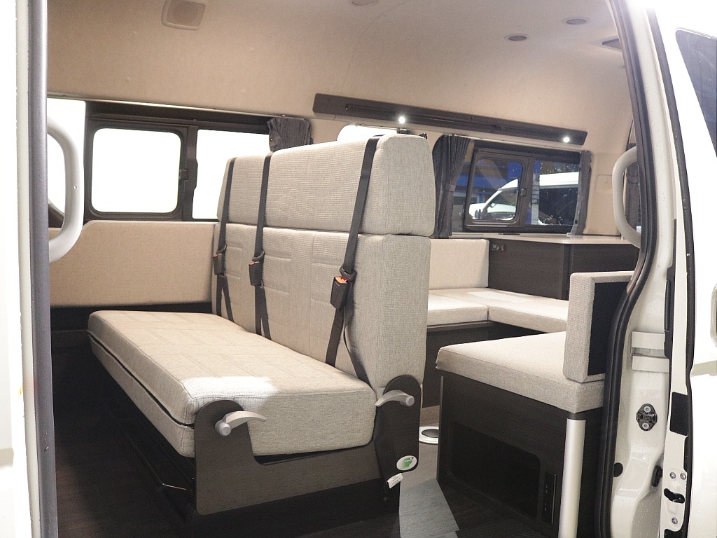 セカンドシートは様々なシートアレンジが可能です♪♪