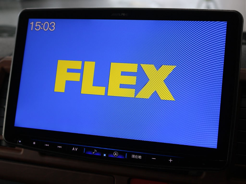 内外装、足回り、ナビと欲しい装備をパッケージングでコンプリートカスタム★もちろん追加カスタムもお任せください！どんなカスタムもお任せください！