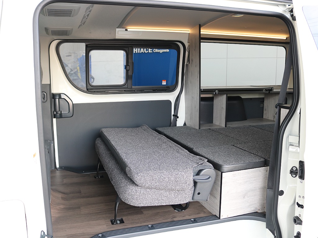 内外装、足回り、ナビと欲しい装備をパッケージングでコンプリートカスタム★もちろん追加カスタムもお任せください！どんなカスタムもお任せください！