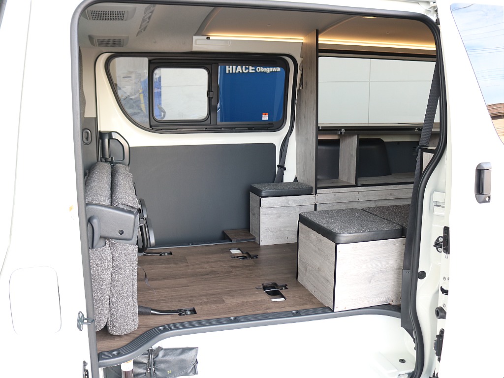 内外装、足回り、ナビと欲しい装備をパッケージングでコンプリートカスタム★もちろん追加カスタムもお任せください！どんなカスタムもお任せください！