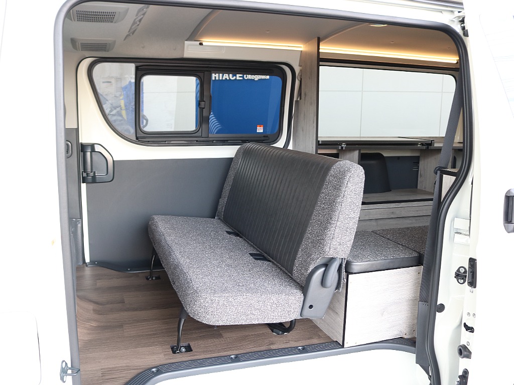 内外装、足回り、ナビと欲しい装備をパッケージングでコンプリートカスタム★もちろん追加カスタムもお任せください！どんなカスタムもお任せください！