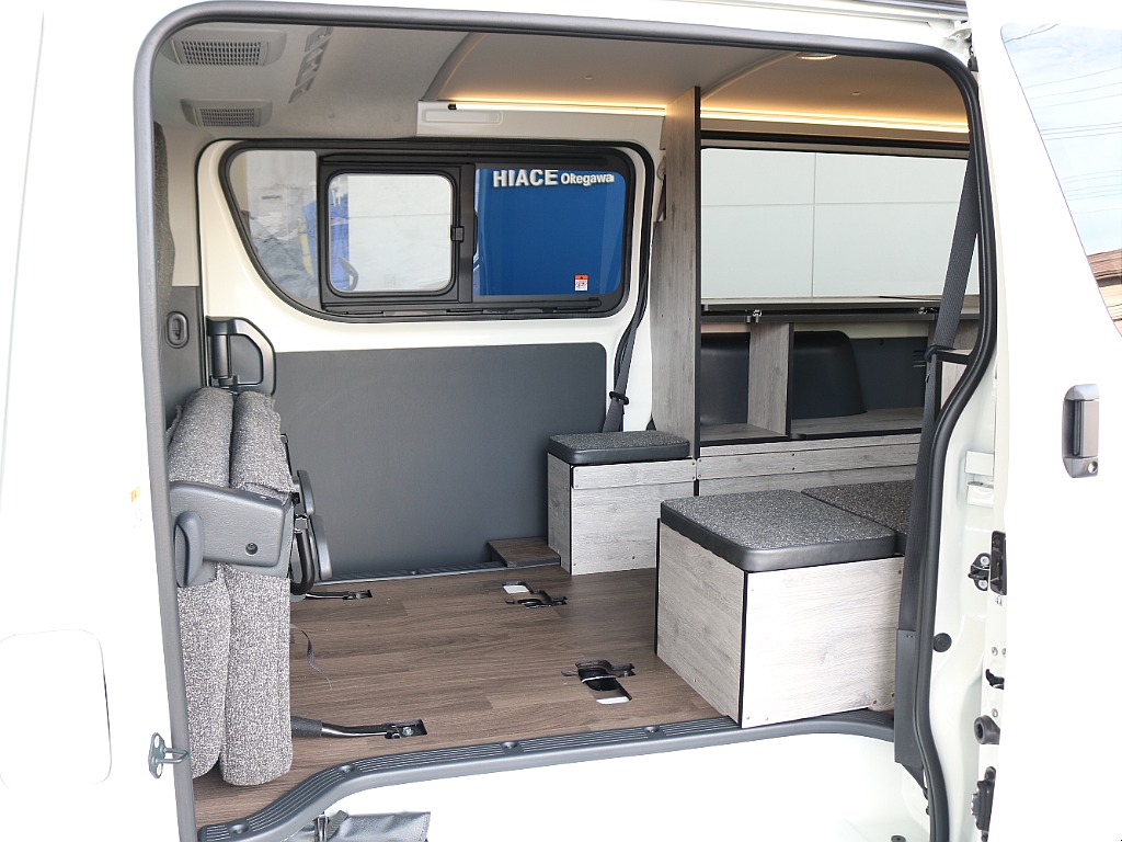 トヨタ ハイエースバン(35枚目)