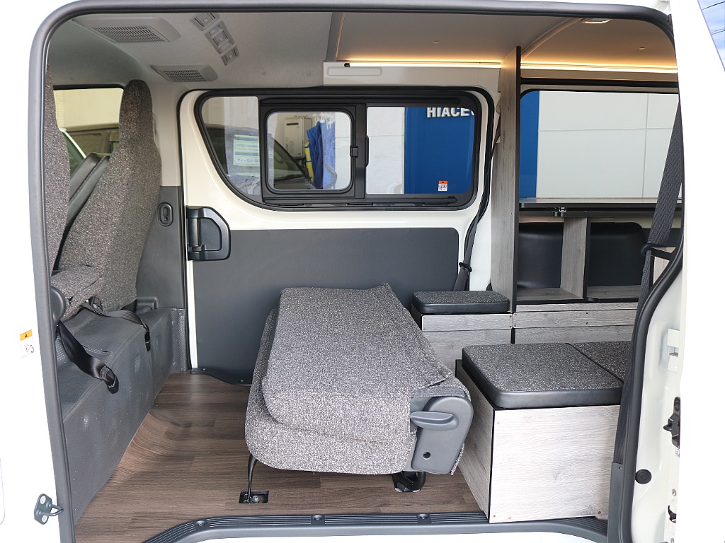 トヨタ ハイエースバン(36枚目)