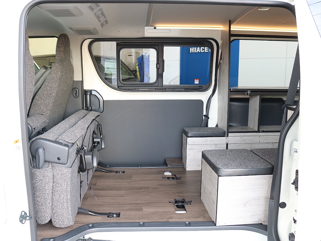 トヨタ ハイエースバン(37枚目)