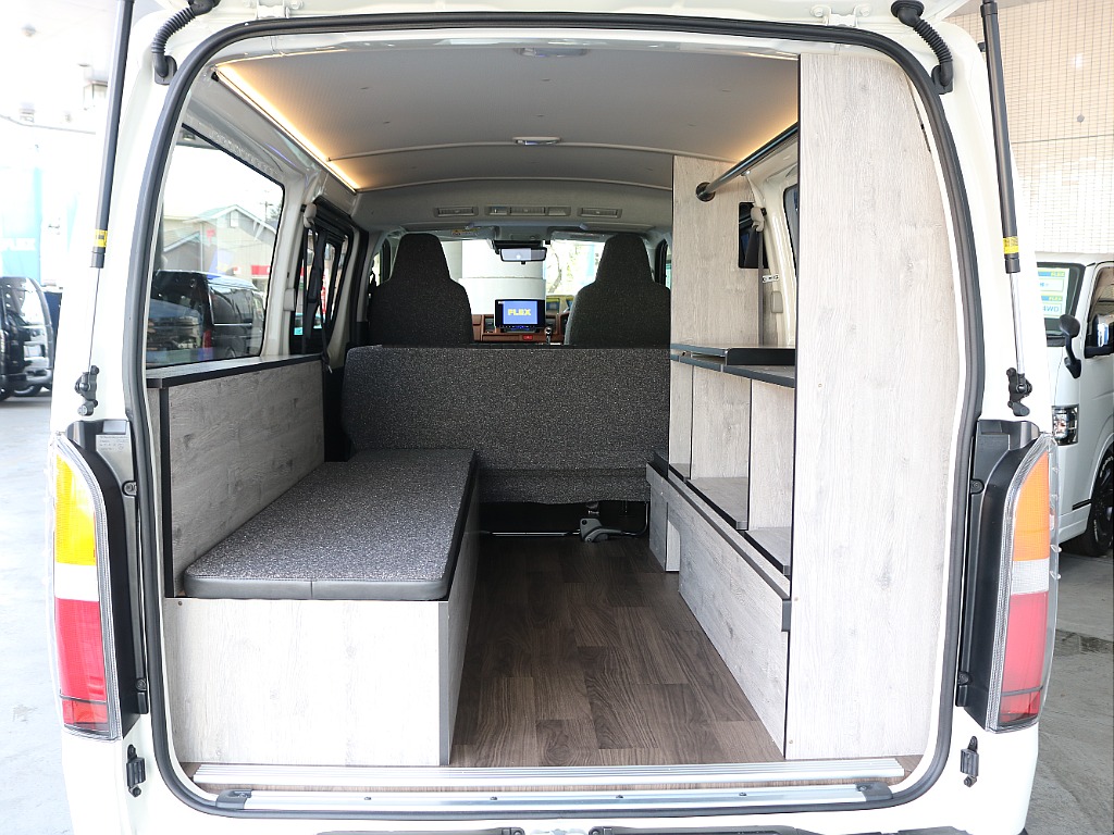 トヨタ ハイエースバン(39枚目)