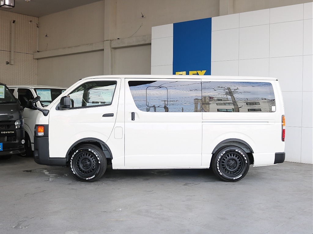 トヨタ ハイエースバン(50枚目)