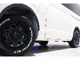 NT-1アルミホイールとTOYOオープンカントリータイヤを装着してワイルドな仕様に仕上げております！