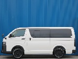 トヨタ ハイエースバン(5枚目)