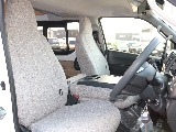 トヨタ ハイエースバン(6枚目)