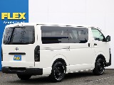 ランドクルーザーやハイエースなどを常時40台以上展示！お客様のニーズにあった最適なお車をご提案させていただきます。ご来店の際はお気軽にお問合わせください！