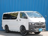 トヨタ ハイエースバン(3枚目)