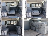 セカンドシートは折りたたむことも前に倒すことも可能になっておりますのでシチュエーションに応じて自由自在！！