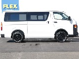 デルフィーノラインオーバーフェンダー付きです！！ブラックエディションと車体カラーとの相性ばっちりですね！！
