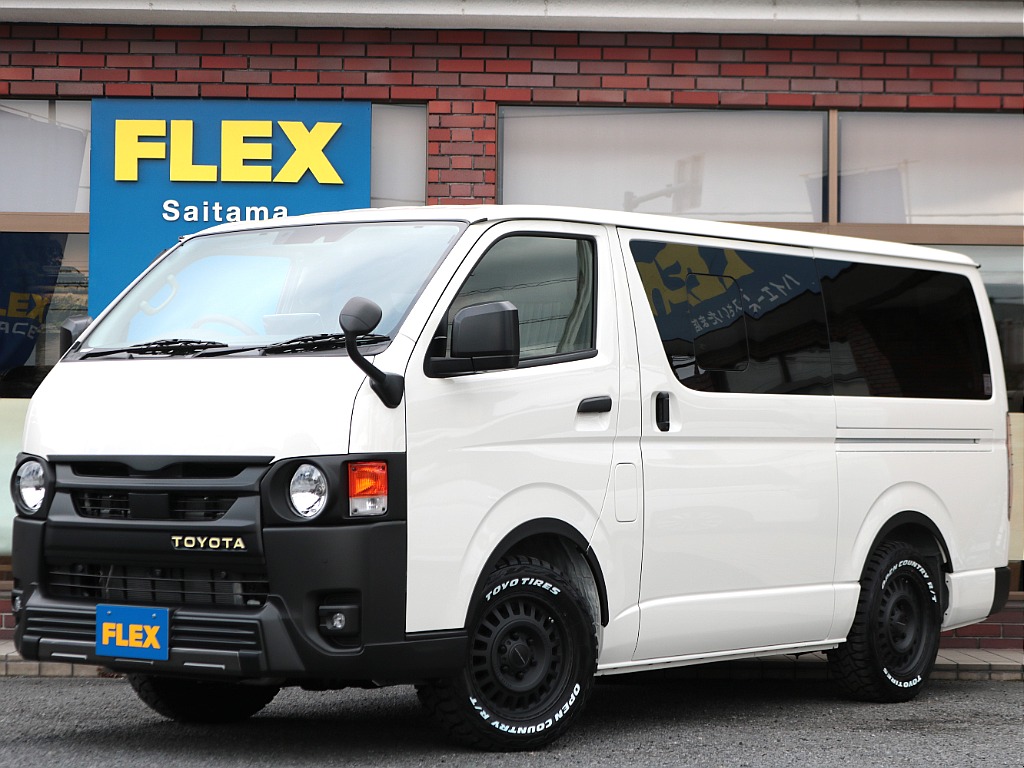 【新車】8型ガソリン2WD！WoodRim4ナンバー内装架装！専用家具付きベット！BIG-X11インチナビ【全国ご納車可能】