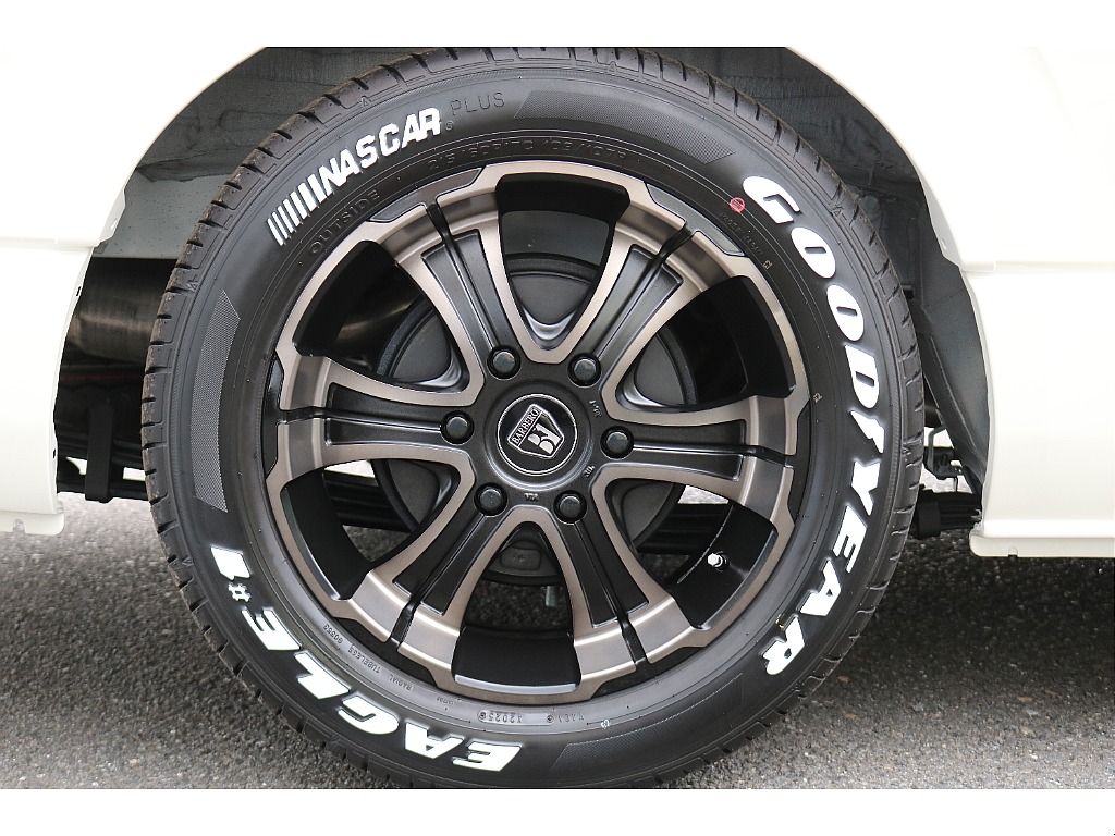 ワイルドディープス17インチアルミ×グッドイヤーナスカータイヤ！