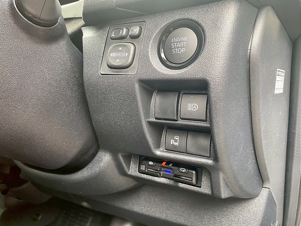 トヨタ ハイエース(11枚目)