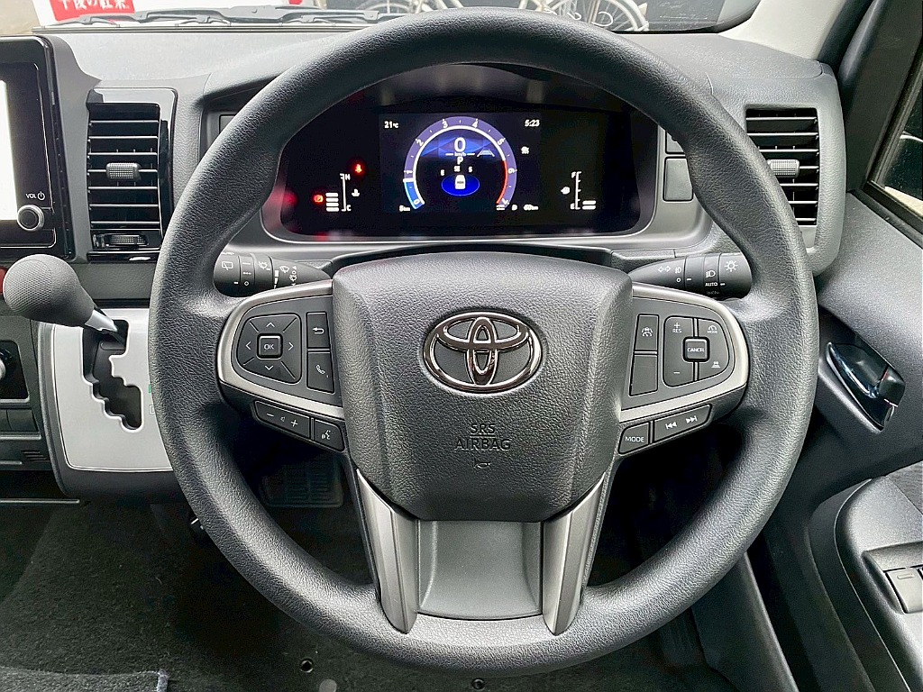 トヨタ ハイエース(14枚目)