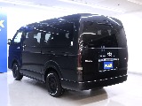 リアにもコーナーセンサーが付いておりますので、駐車も安心です！