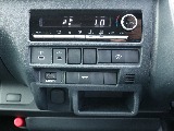 HDMIポートやCタイプ充電などすでに装着されております♪