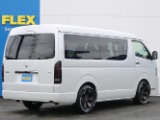 ランドクルーザーやハイエースなどを常時40台以上展示！お客様のニーズにあった最適なお車をご提案させていただきます。ご来店の際はお気軽にお問合わせください！