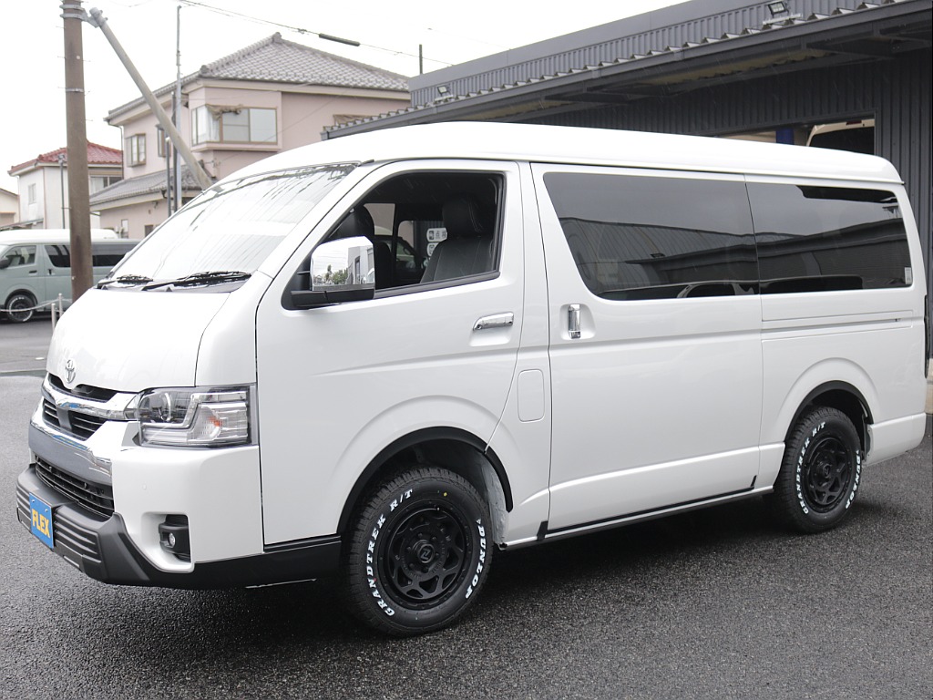 新車ワゴンＧＬ２７００ガソリン４ＷＤファミリーに好評のＶｅｒ１シートアレンジ施工済み！８インチディスプレイ純正フリップダウンモニター装備！