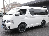 新車ワゴンＧＬ２７００ガソリン４ＷＤファミリーに好評のＶｅｒ１シートアレンジ施工済み！８インチディスプレイ純正フリップダウンモニター装備！