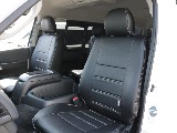 新車ワゴンＧＬ２７００ガソリン４ＷＤファミリーに好評のファミリアシートアレンジ施工済み！８インチディスプレイ純正フリップダウンモニター装備！