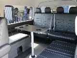 新車ワゴンＧＬ２７００ガソリン４ＷＤファミリーに好評のファミリアシートアレンジ施工済み！８インチディスプレイ純正フリップダウンモニター装備！