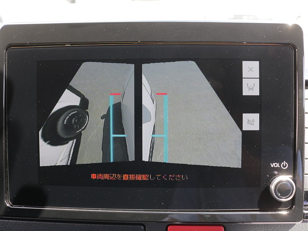 新車ワゴンＧＬ２７００ガソリン４ＷＤファミリーに好評のファミリアシートアレンジ施工済み！８インチディスプレイ純正フリップダウンモニター装備！