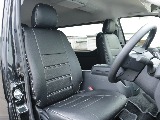 オリジナルシートカバー装着済み！！内装は黒で統一されかっこいい仕様になっております♪