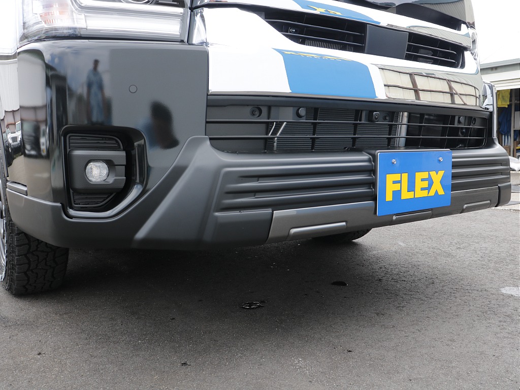 FLEXオリジナルフロントスポイラーティーフォース装着済み！
