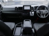 現行9型ハイエースワゴンGL4WD　内装架装車両の入庫です！