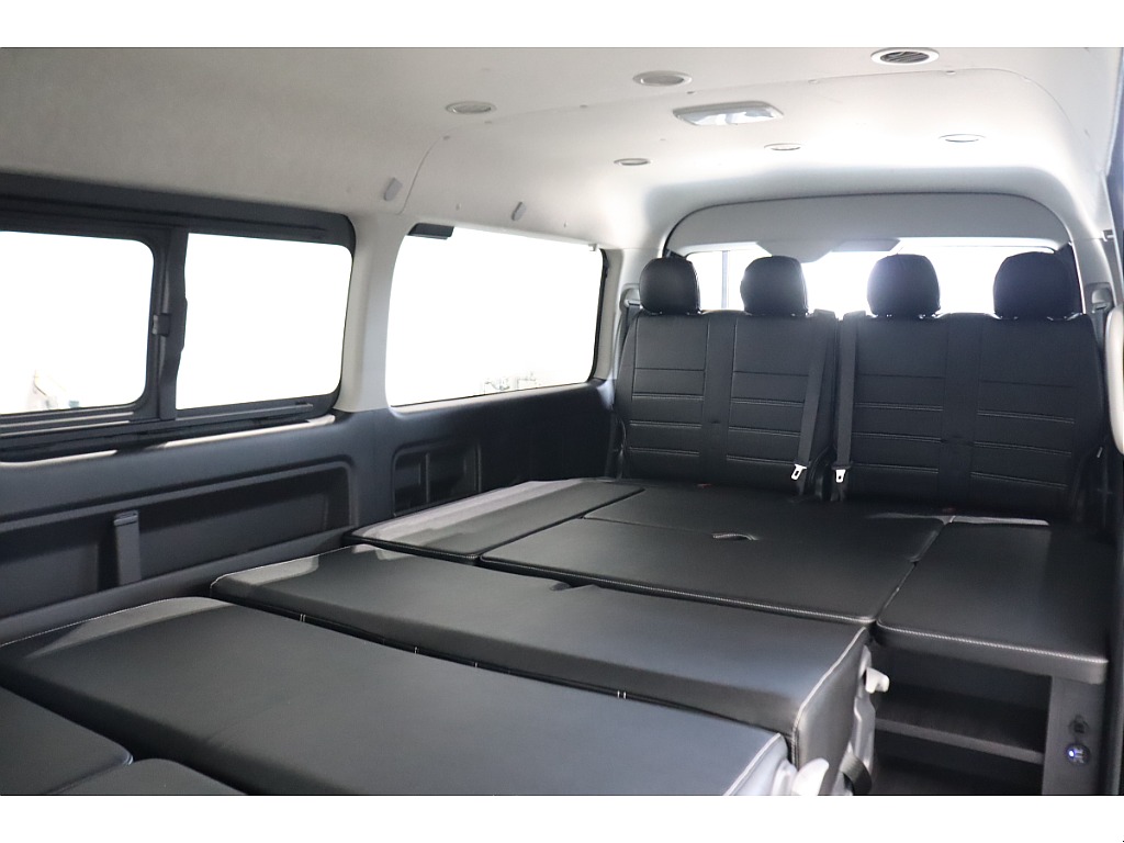 フルフラットシートアレンジ【necross】が入庫しました！車中泊にも便利な専用テーブルなどを完備！